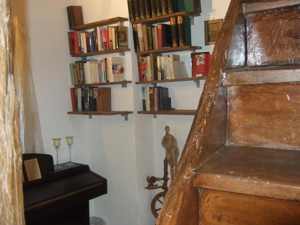 Kleines Winzerhauschen Villa Bremm Bagian luar foto