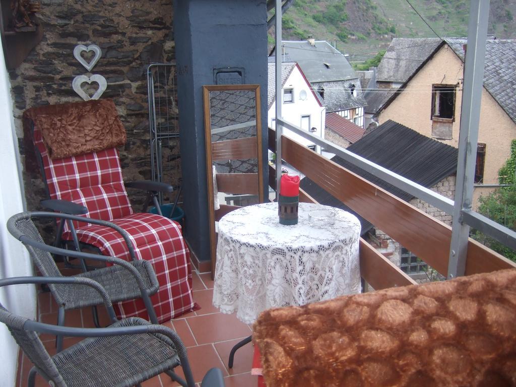 Kleines Winzerhauschen Villa Bremm Bagian luar foto